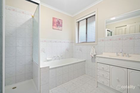 Property photo of 2/7 Kookaburra Walk South Morang VIC 3752