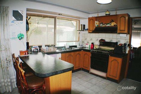Property photo of 2 Molga Close Kurunjang VIC 3337