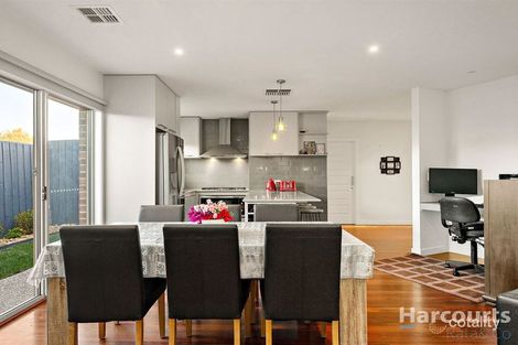 Property photo of 2/30 Prince Andrew Avenue Lalor VIC 3075