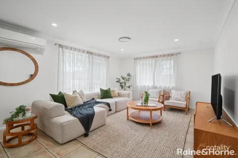 15 Roundelay Ct, Eatons Hill, QLD 4037
