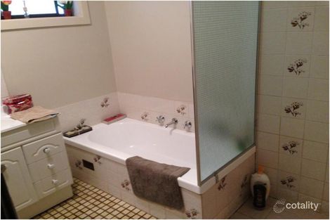 Property photo of 1 Tanderra Court Morphett Vale SA 5162