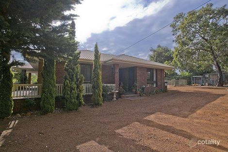 40 Robins Rd, Kalamunda, WA 6076