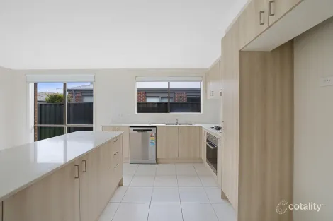 Property photo of 37 Manchester Circuit Longwarry VIC 3816