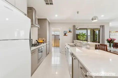Property photo of 4 Arkle Place Woodcroft SA 5162