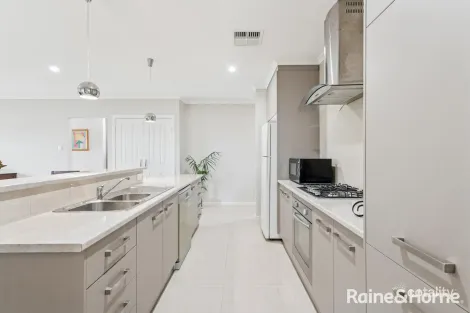 Property photo of 4 Arkle Place Woodcroft SA 5162
