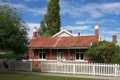 19 Terrace Rd, Guildford, WA 6055