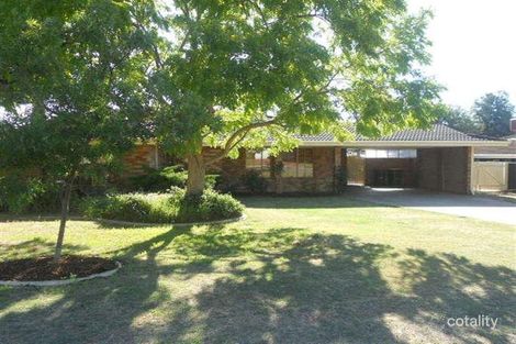 24 Chesters Way, Winthrop, WA 6150