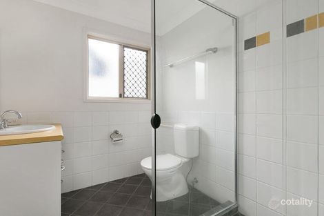 Property photo of 2/184 Riding Road Balmoral QLD 4171