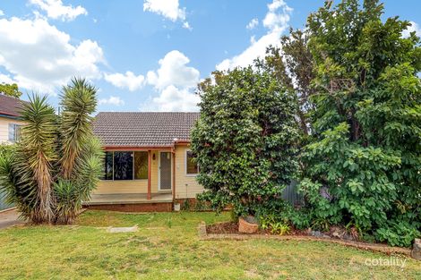 4 Long Cres, Shortland, NSW 2307