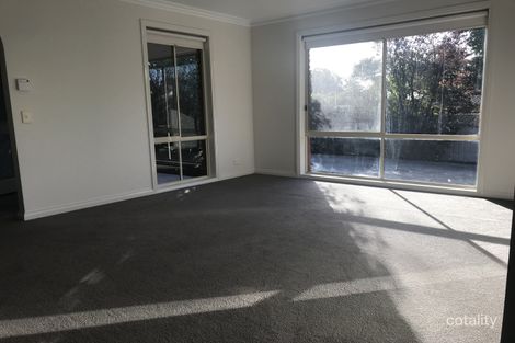 Property photo of 1/24 Yeramba Close Strathdale VIC 3550