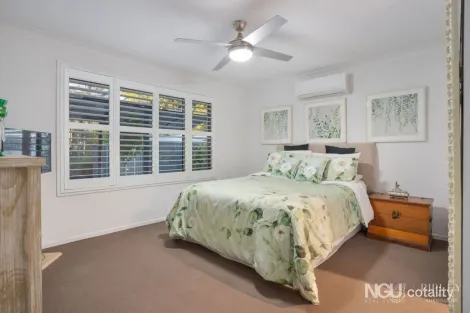 Property photo of 42 Knightsbridge Drive Chuwar QLD 4306