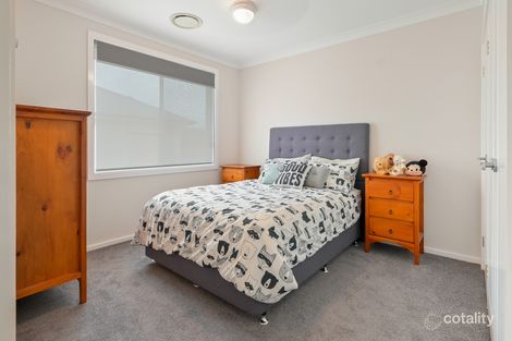 Property photo of 3 Macarthur Circuit Camden Park NSW 2570
