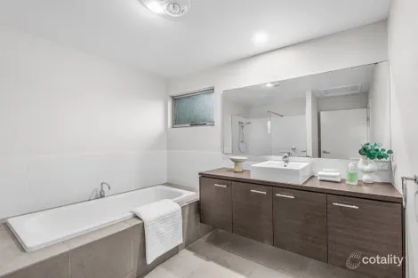 Property photo of 8 Kipfler Lane Warner QLD 4500