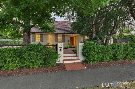 15 Durville Cres, Griffith, ACT 2603