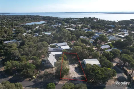 30 White Cres, Loch Sport, VIC 3851