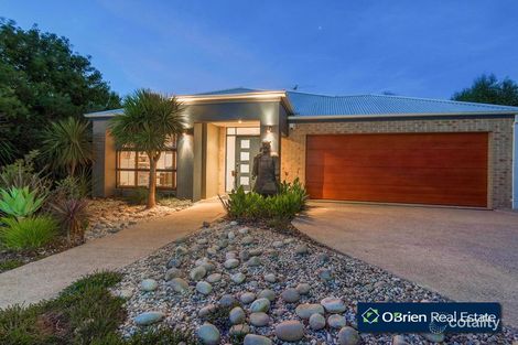 6 Hawkesbury St, Berwick, VIC 3806