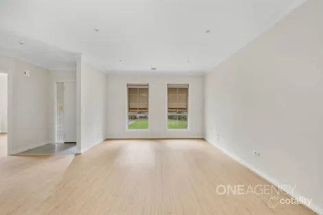 Property photo of 28 Black Avenue Gisborne VIC 3437