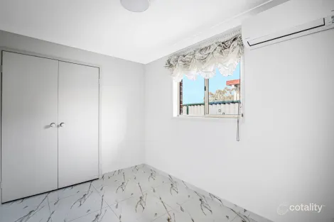 Property photo of 25 Airlie Crescent Cecil Hills NSW 2171