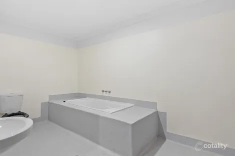Property photo of 37 Vanessa Crescent Cotswold Hills QLD 4350