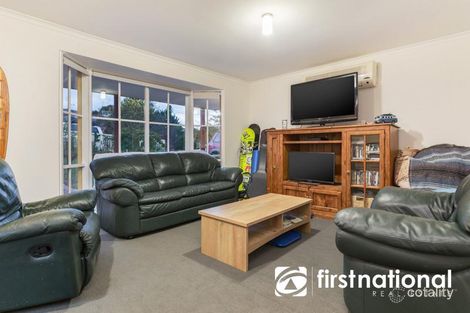 Property photo of 3 Highland Drive Pakenham VIC 3810