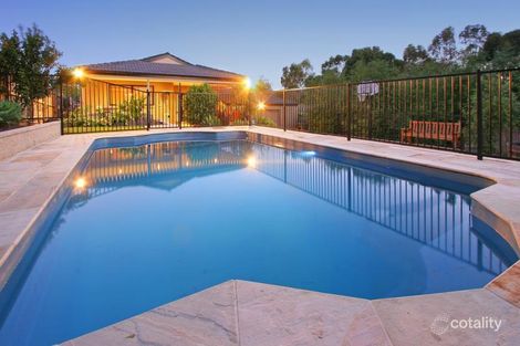 19 Bowness Ct, Croydon Hills, VIC 3136