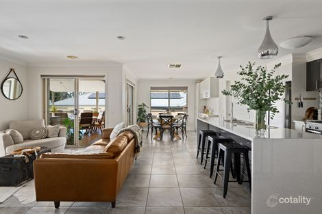 Property photo of 11 Nicola Place Lavington NSW 2641