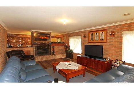 Property photo of 10 Pretty Sally Drive Wallan VIC 3756