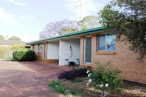 16 Kirklees St, Newtown, QLD 4350