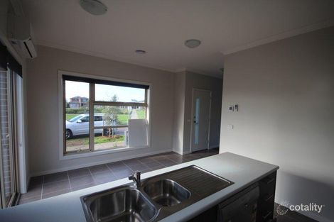 Property photo of 6 Longreach Parade Point Cook VIC 3030