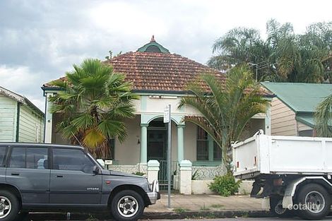 42 Cleary St, Hamilton, NSW 2303