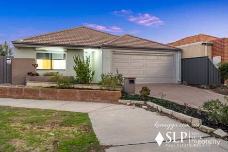 Property photo of 5 Bentham Turn Banksia Grove WA 6031