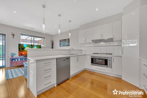 Property photo of 1/78 Greenhills Drive Kurunjang VIC 3337