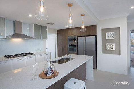 Property photo of 12 Golf Links Drive Carramar WA 6031