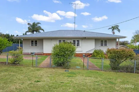 2/24 Chilcote St, North Toowoomba, QLD 4350