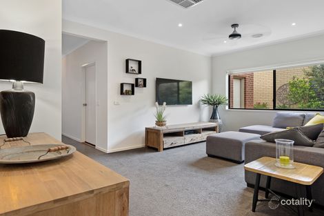 Property photo of 71 Oleary Way Maddingley VIC 3340