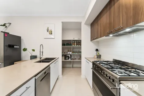 Property photo of 49 Showman Drive Diggers Rest VIC 3427