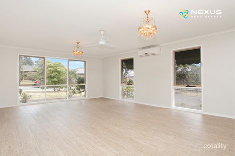 Property photo of 5 Ivan Crescent Hampton Park VIC 3976