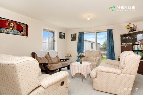 Property photo of 5 Ivan Crescent Hampton Park VIC 3976