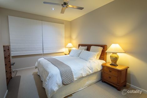 Property photo of 6026 Vista Drive Benowa QLD 4217
