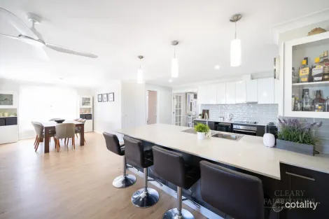 Property photo of 11 Willow Drive Kelso NSW 2795