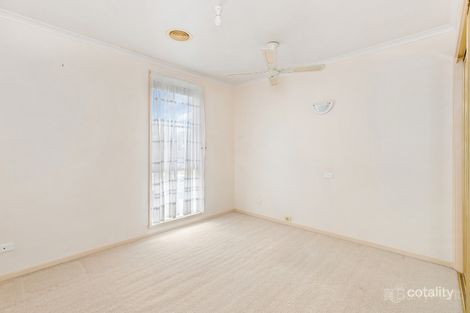 Property photo of 11 Hales Court Keysborough VIC 3173