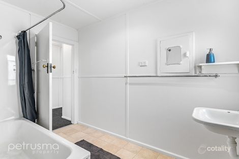 Property photo of 8 Renfrew Circle Goodwood TAS 7010