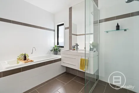 Property photo of 57 Domain Drive Hillside VIC 3037