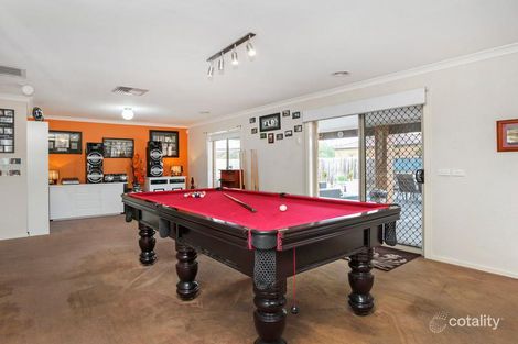 Property photo of 12 Linda Place Kurunjang VIC 3337