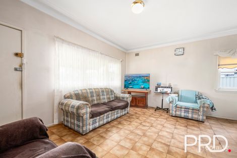 Property photo of 7 Coolaroo Crescent Lurnea NSW 2170
