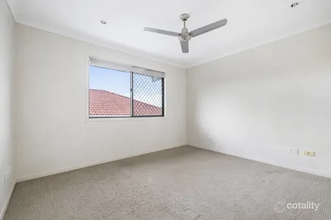 Property photo of 12 Bampi Street Durack QLD 4077