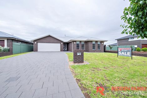 Property photo of 10 Waterfall Crescent Dubbo NSW 2830