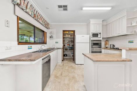 Property photo of 11 Earls Square Delacombe VIC 3356