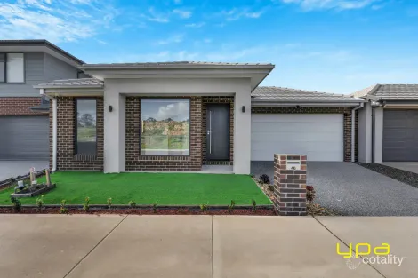 46 Sanctum Pde, Cranbourne West, VIC 3977