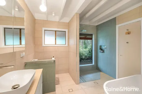 Property photo of 2 Craiglea Court Modanville NSW 2480